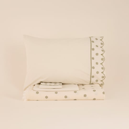 Karaca Home Carezza Brodeli Muslin Çift Kişilik Pike Takımı Yeşil