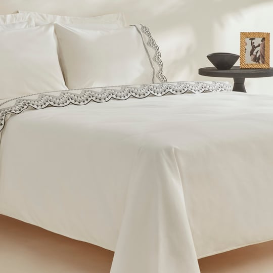 Karaca Home Orvin %100 Pamuk Çift Kişilik Nakışlı Nevresim Takımı Beyaz