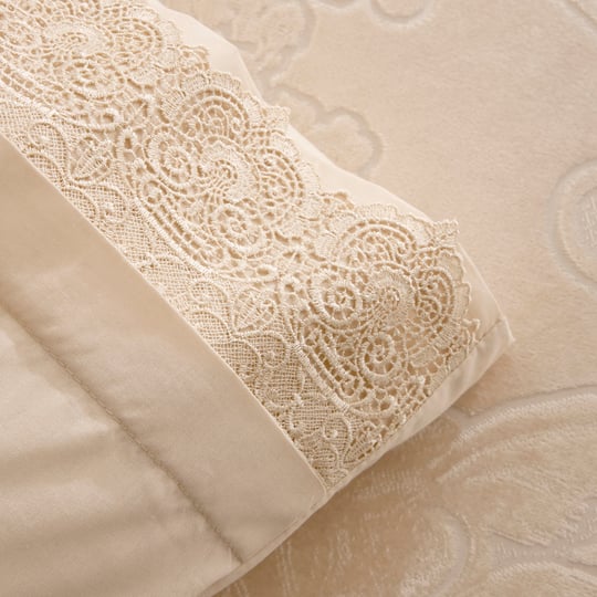 Karaca Home Valeria Queen 8 Parça Çeyiz Seti Gold
