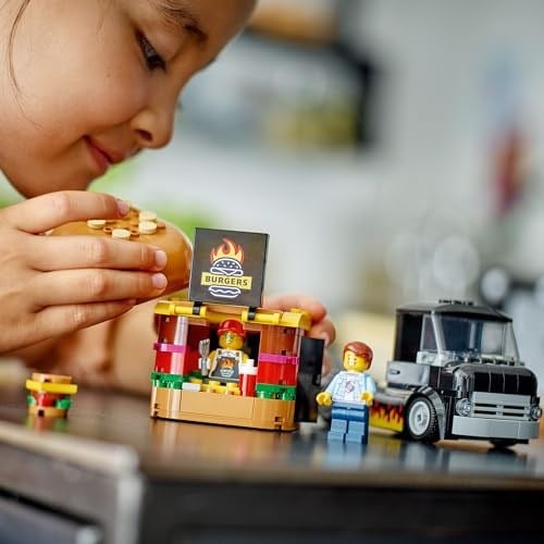 LEGO City Hamburger Kamyonu 60404-5 Yaş ve Üstü Kız ve Erkek Çocuklar için Satıcı Mini Figürü ve Aksesuarlar içeren Araç Yapım ve Mutfak Oyun Seti, Çocuklar için Yaratıcı Hediye Fikri (194 Parça)