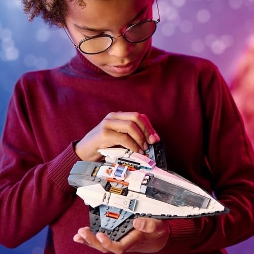 LEGO City Yıldızlararası Uzay Gemisi 60430-6 Yaş ve Üzeri Kız ve Erkek Çocukları için Astronot Minifigürü İçeren Yaratıcı Oyuncak Seti, Çocuklar için Doğum Günü Hediyesi Fikri (240 Parça)