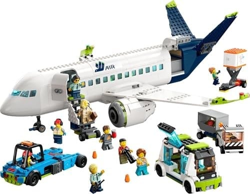 LEGO City Yolcu Uçağı 60367 - Yaş ve Üzeri Çocuklar ve Uçak Meraklıları için Yaratıcı Oyuncak Yapım Seti (930 Parça)