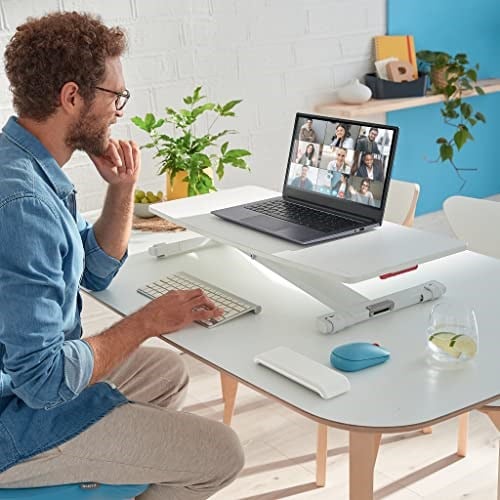 Leitz Masa Sehpası, Kompakt, Dizüstü Bilgisayarlar için Yüksekliği Ayarlanabilir Sehpa, İnce ve Yerden Tasarruflu, 700 x 350 mm, Ergo Cozy Serisi, Beyaz ve
