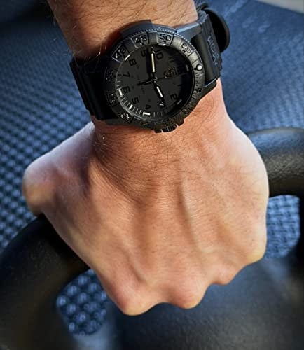 Luminox Leatherback SEA Turtle Blackout XS.0301.BO.L Erkek Saati Küçük 39 mm - Askeri Saat Siyah Tarih Göstergeli 100 m Su Geçirmez, Schwarz, Bant