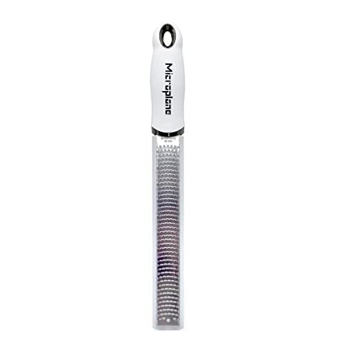 Microplane Zester mutfak rendesi, beyaz, narenciye, sert peynir, zencefil, çikolata ve muskat fındığı için, ince paslanmaz çelik bıçaklı - ABDde üretilmiştir