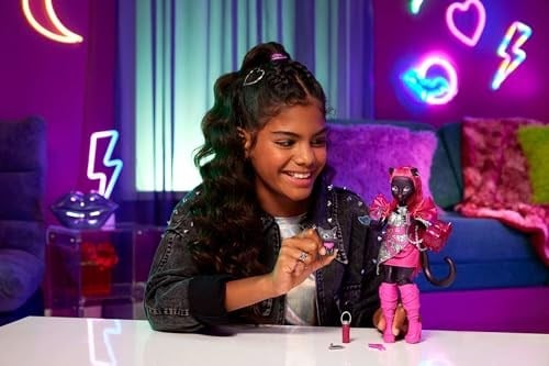 Monster High Acayip Havalı Arkadaşlar - Catty Noir, 3Y+, HXH76