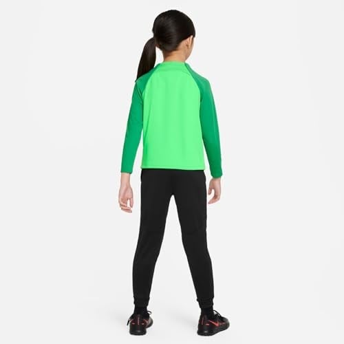 Nike Dj3363 329 Eşofman üstü Erkek Çocuk - Seçenekler: 4-5 Yıl, 5-6 Yıl, 6-7 Yıl, 7-8 Yıl