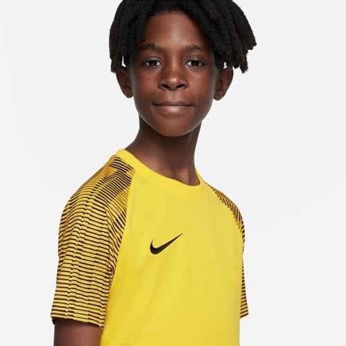 Nike Erkek çocuk Dri-FIT Academy futbol şortu
