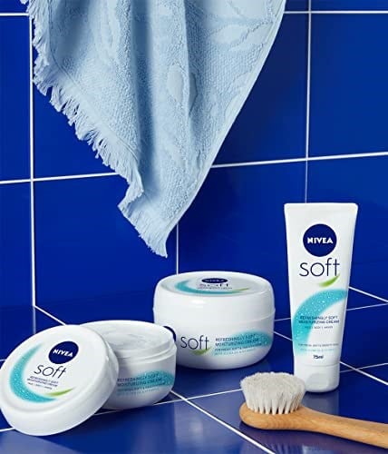 NIVEA Soft Krem, 200 ml, Nemlendirici Bakım Kremi, Yüz, Vücut, El, Jojoba Yağı ve E Vitamini ile Cilt Bakımı, Anında Emilen Hafif Formül, Tüm Ciltler için