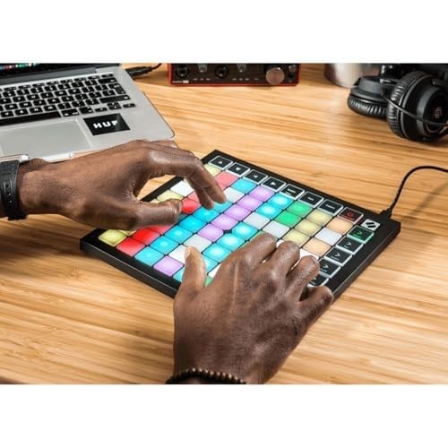 Novation Launchpad X MIDI Grid Controller for Ableton Live/Logic Pro - Kolay Kontroller, Dinamik Not Çalma