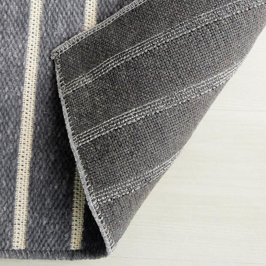 Ocean Home Textile Gri Renk Çizgi Desenli Şönil Halı Kilim 120 X 180 Cm