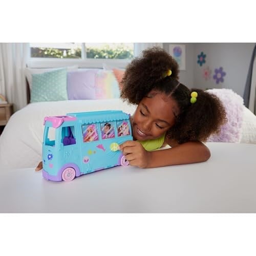 POLLY POCKET™ KARAVAN MACERASI™ Polly Pocket Karavan Macerası oyun seti, mikro bebekler, dönüştürülebilir karavan, evcil hayvanlar ve oyuncak araba JCC22