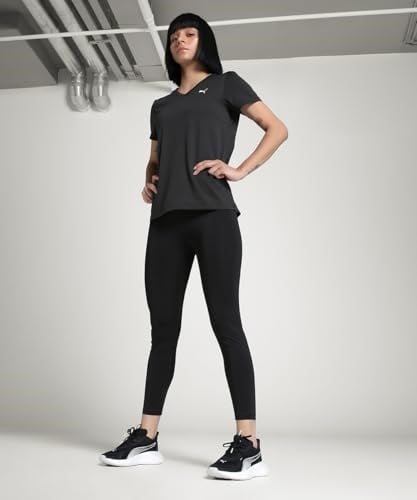 PUMA W Tad Essential Vneck Tee Tişörtler Üniseks Yetişkin