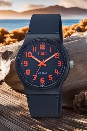 Q&Q-Su Geçirmez Silikon Kordonlu Rakamlı Unisex Kol Saati