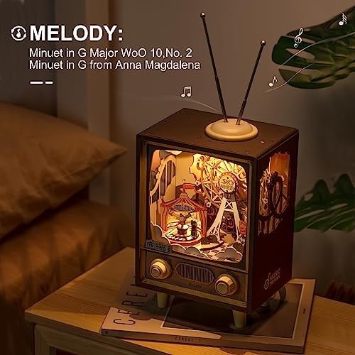 Rolife 3D Ahşap Yapbozlar Müzik Kutusu Gün Batımı Karnaval Sahne Minyatür TV Retro Model Kitleri Yetişkinler için Yapım Gece Işıkları LED Eklenti 174 adet (AMT01)