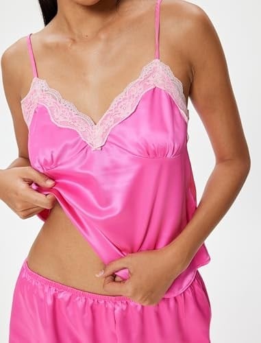 Saten Pijama Üstü İnce Askılı Dantelli