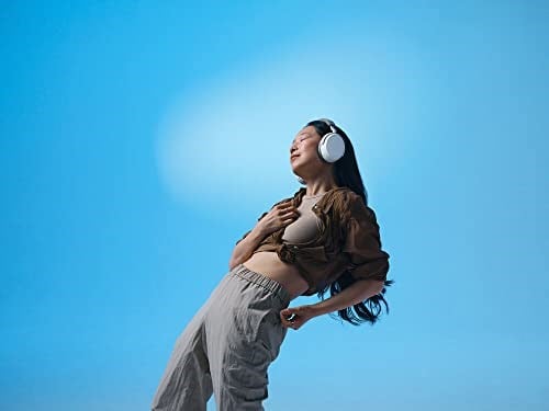 Sennheiser Momentum 4 Wireless - Kablosuz Kulak Üstü Bluetooth Kulaklık - ANC, 60 Saate Kadar Dinleme Süresi, Transparan Duyma Özelliği, Bluetooth 5.2 - Beyaz
