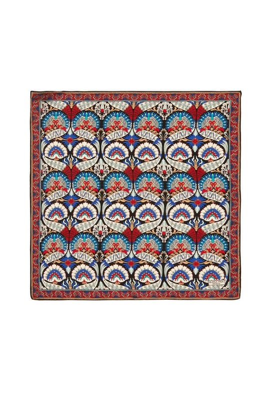 Siyah Ekru Tavuskuşu Desen Mendil