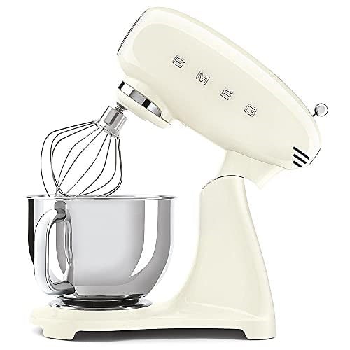 SMEG, SMF03CREU mutfak robotu, 10 hız kademesi, planet karıştırıcı, emniyet kapatma, 2 çırpma teli, paslanmaz çelik küre sap, 800 W, krem rengi