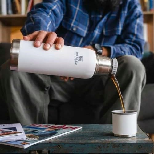 STANLEY Adventure To-Go Termos 1 Litre - Beyaz (Polar) | Paslanmaz Çelik | 25 saat dayanır. Sıcak - 27 saat. Soğuk – Sızdırmaz – BPA içermez – Kapak bardak görevi görür