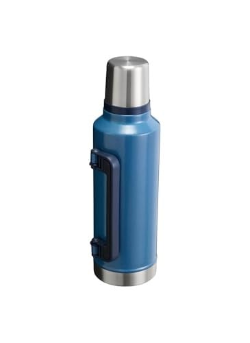 Stanley Classic Legendary Vakumlu Çelik Termos, Mavi (Hammertone Lake), 1.9 Litre | 45 saat dayanır. Sıcak veya soğuk – Sızdırmaz – BPA içermez – Kapak bardak görevi görür