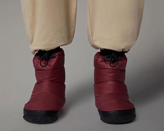 The North Face W Nuptse Apres Bootie Kadın Outdoor Botu (550 Dolgu Kaz Tüyü) NF0A5LWC8IM1 Kırmızı