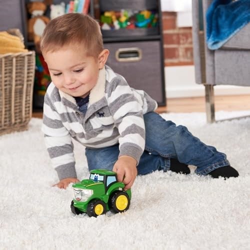 TOMY Games 736 47216 John Deere Johnny Traktör El Feneri, Yeşil