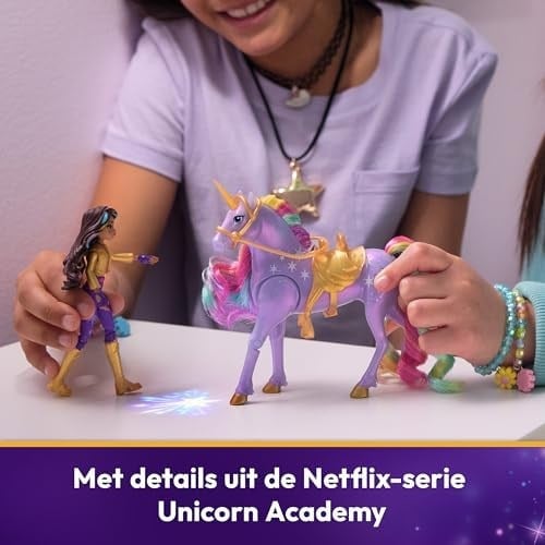Unicorn Academy Unicorn Akademisi Küçük Bebek Sophia Ve Işikli Wildstar
