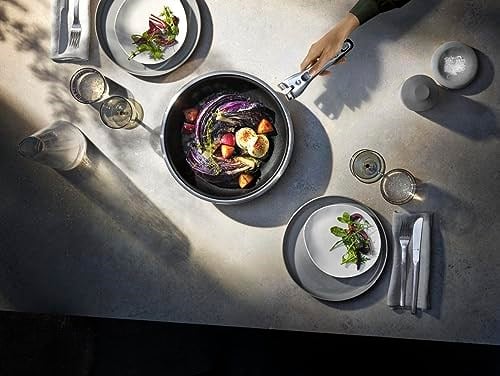 WMF Click&Serve 3 Parça Tava Seti, 24 cm ve 28 cm, Çıkarılabilir Saplı, İndüksiyon Uyumlu, Yapışmaz Kaplamalı Cromargan® Yüksek - Seçenekler: Pfannenset 3-teilig, Topfset 7-teilig, Bratpfanne 20 cm...