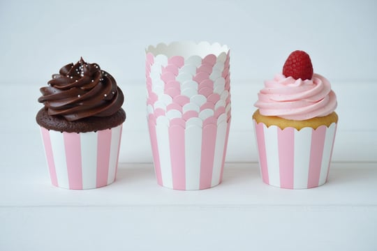  25'li Pastel Pembe Çizgili Cupcake Kek Kapsülü