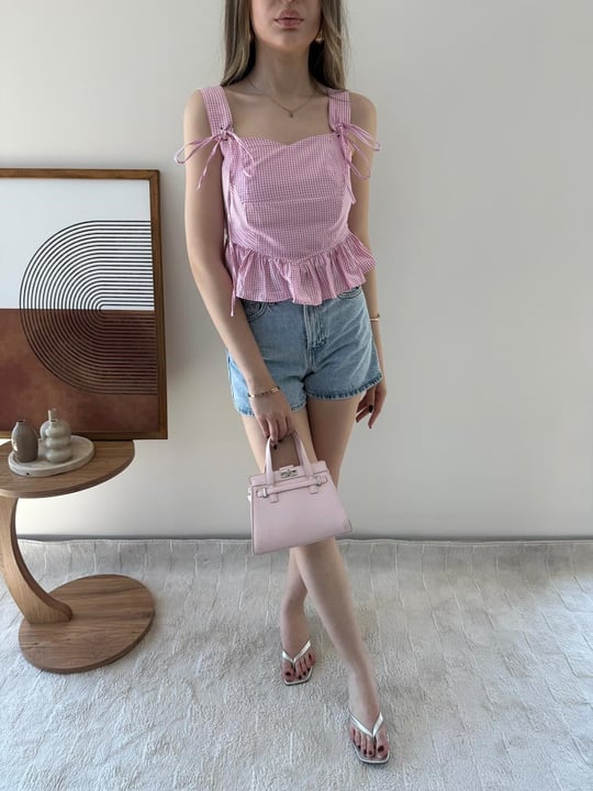 Askı Bağlamalı Pitikare Desen Etek Volanlı Bluz Pembe 2312