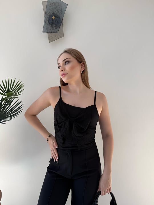 Askılı Fiyonk Detay Atlet Siyah 2364