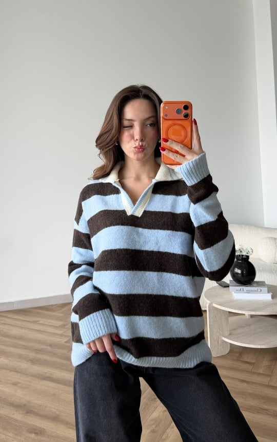 Çizgili Yakalı Oversize Triko Mavi Kahve 2531