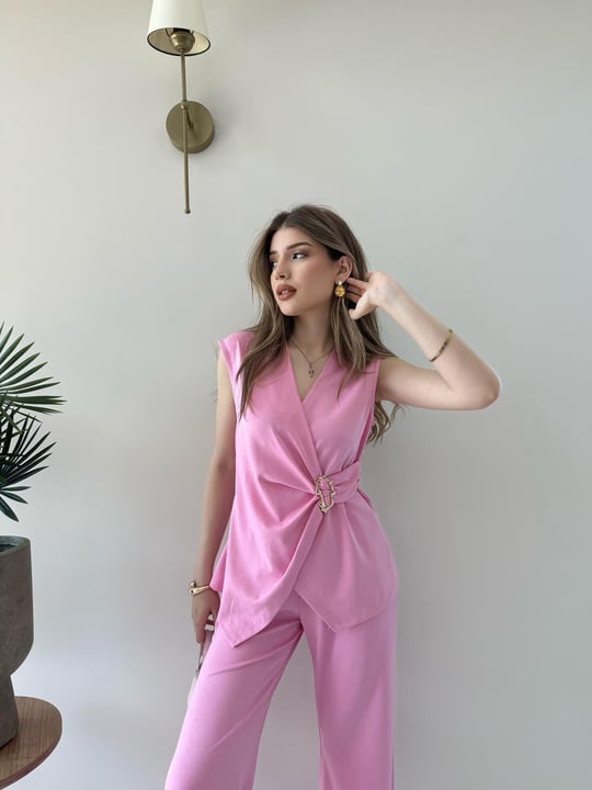 Kruvaze Yaka Aksesuar Detay Bluz ve Pantolonlu Modal İkili Takım Pembe 2277