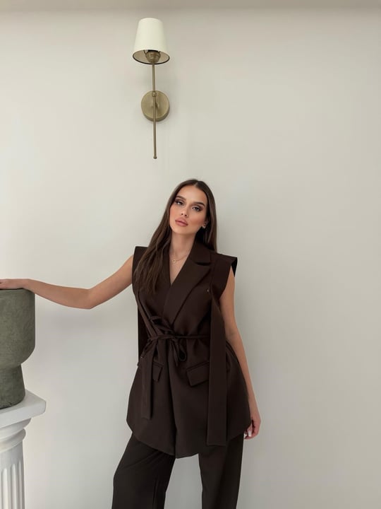 Sıfır Kol Omuz Sacaklı Belden Bağlamalı Yelek Ve Pantolonlu Double Kumaş İkili Takım Acı Kahve 2078