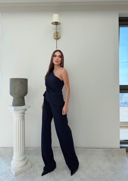 Tek Omuz Bel Drape Detay Bluz Ve Pantolonlu Crep İkili Takım Lacivert 2076