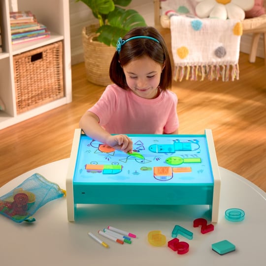 B.Toys Eğitici ve Işıklı Oyun Kutusu