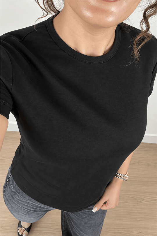 Siyah Bisiklet Yaka T-Shirt