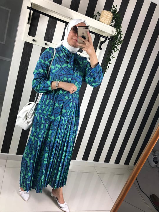Shrup 5234 Eteği Piliseli Yaka Gravat Detayli Elbise - Karişik Renk Elbise  SHRUP & MISRA - Bilen Giyim