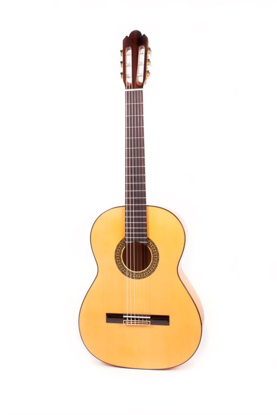 Klasik Gitar Fiyatı , Özellikleri ve Çeşitleri ® MeduMuzikMarket.com'da