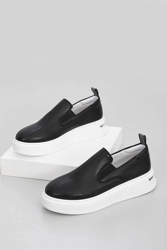 Gön Yuvarlak Burun Düz Taban Spor Kadın Sneaker 35026