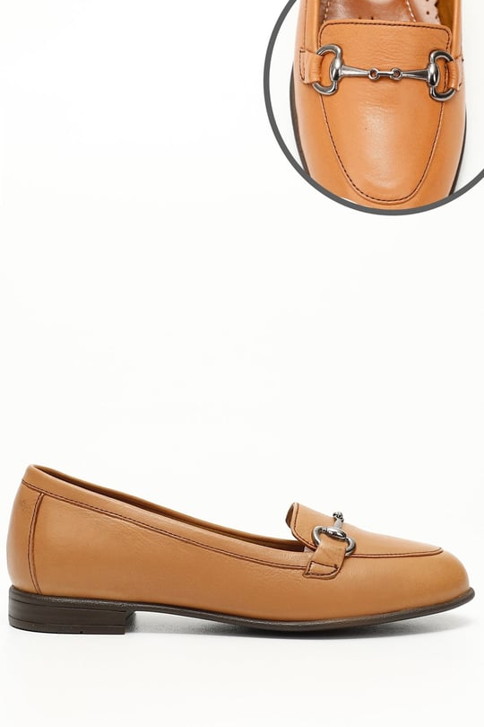 Gon Genuine Leather Round Toe Flat Bottom Buckled Women's Flats 24162