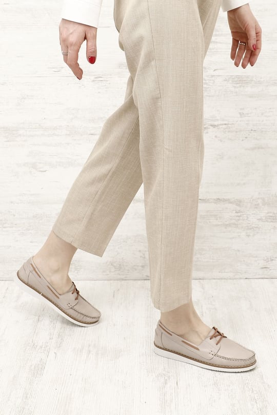 Kadın Bej Bağcıklı Hakiki Deri Comfort Ayakkabı