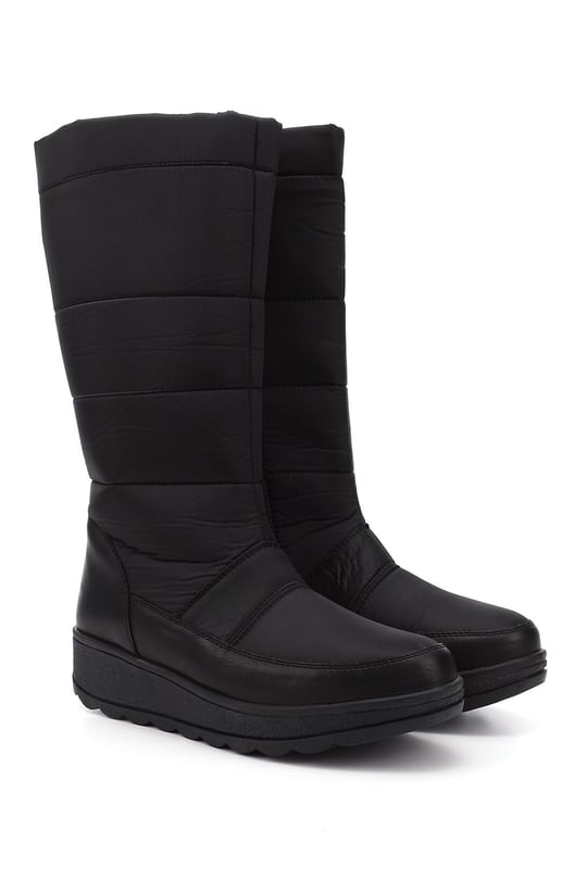 Women's Black Zippered Thermo Sole Comfort Snow Boots