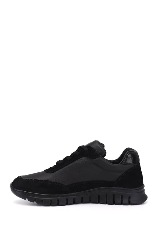 Kadın Siyah Lastik Bağcıklı Hakiki Deri Sneaker