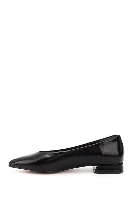 Women's Black Pointed Toe Ballet Flats