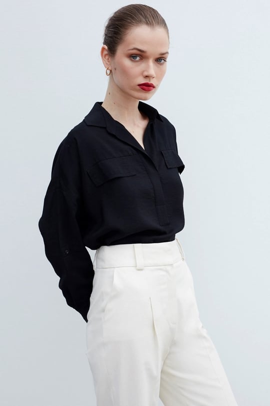 İPEKYOL Gömlek Yaka Cep Görünüm Efektli Siyah Bluz