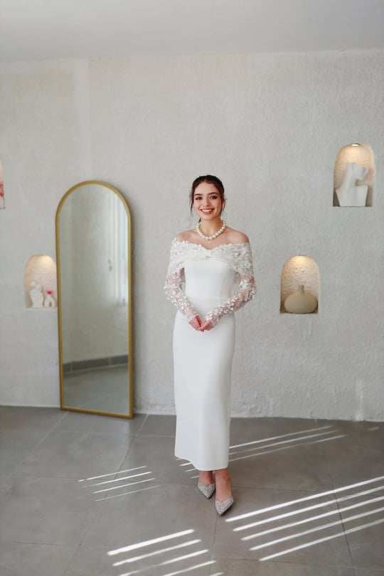 TheElsa | Kişiye Özel Üretim Abiye Elbise | Piraye Beyaz Özel Tasarım Dantel  Detaylı Kalem Nikah Nişan Elbisesi
