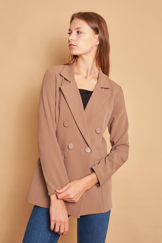 Kadın Düğme Detaylı Uzun Kol Şık Ofis Süs Cep Kapaklı Kumaş Blazer Ceket  -Açık Vizon