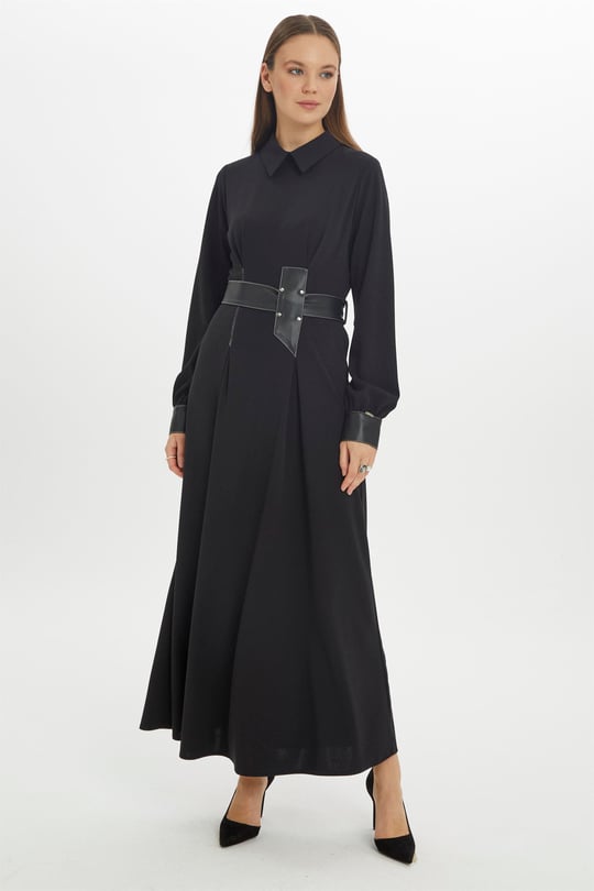 فستان طويل بتفاصيل جلد لون أسود E-0320